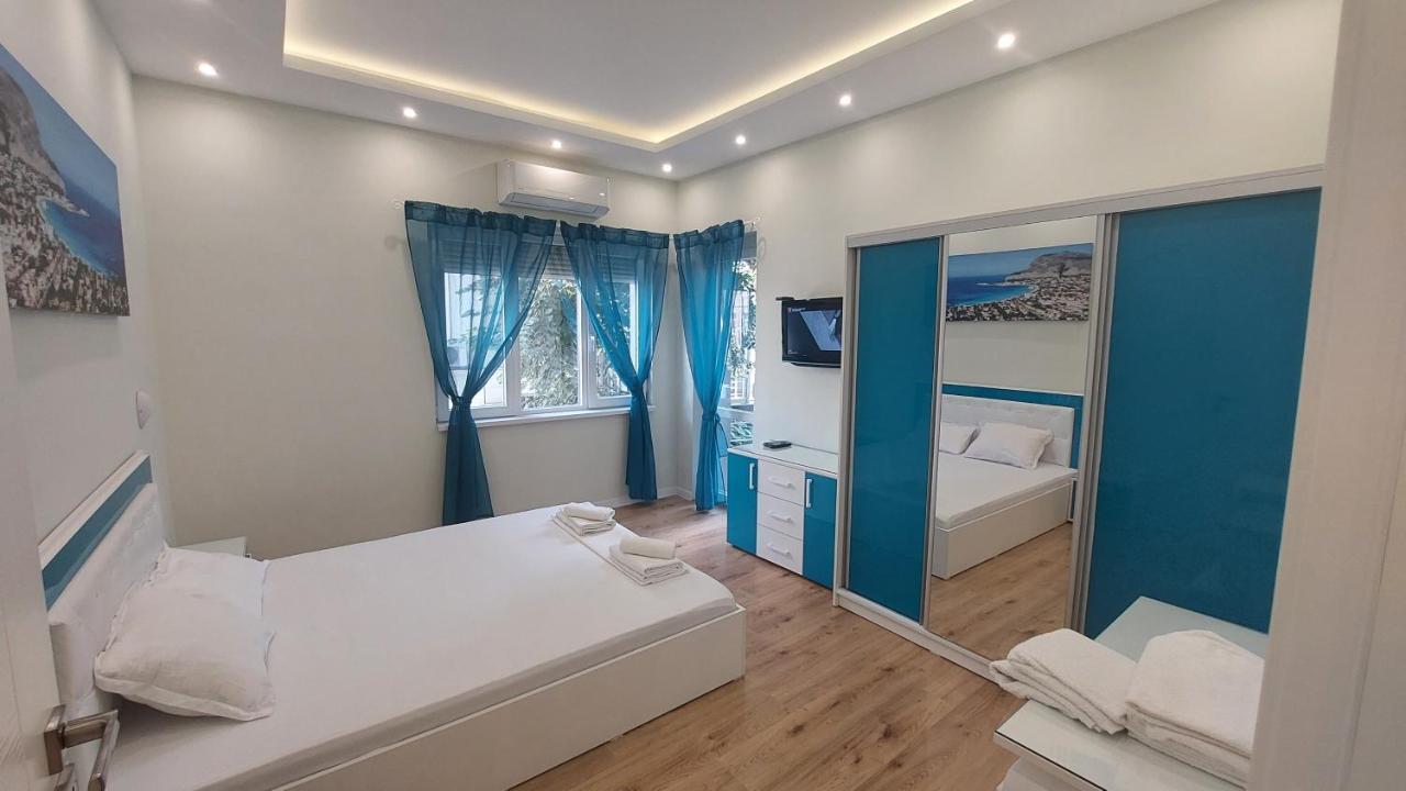 Апартамент Pink&Blue - 2BDR Apartment with Balcony Варна Экстерьер фото